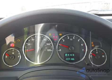 2010 Jeep Liberty Sport z USA, uszkodzony, nr VIN 1J4PN2GK3AW135856